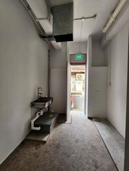 Rowell Road (D8), Retail #592350691